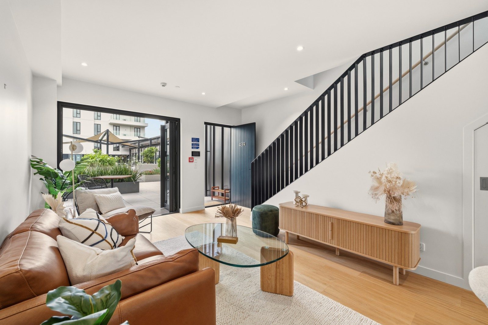 Brand New Garden Villa at Elizabeth Towers! — slide 1