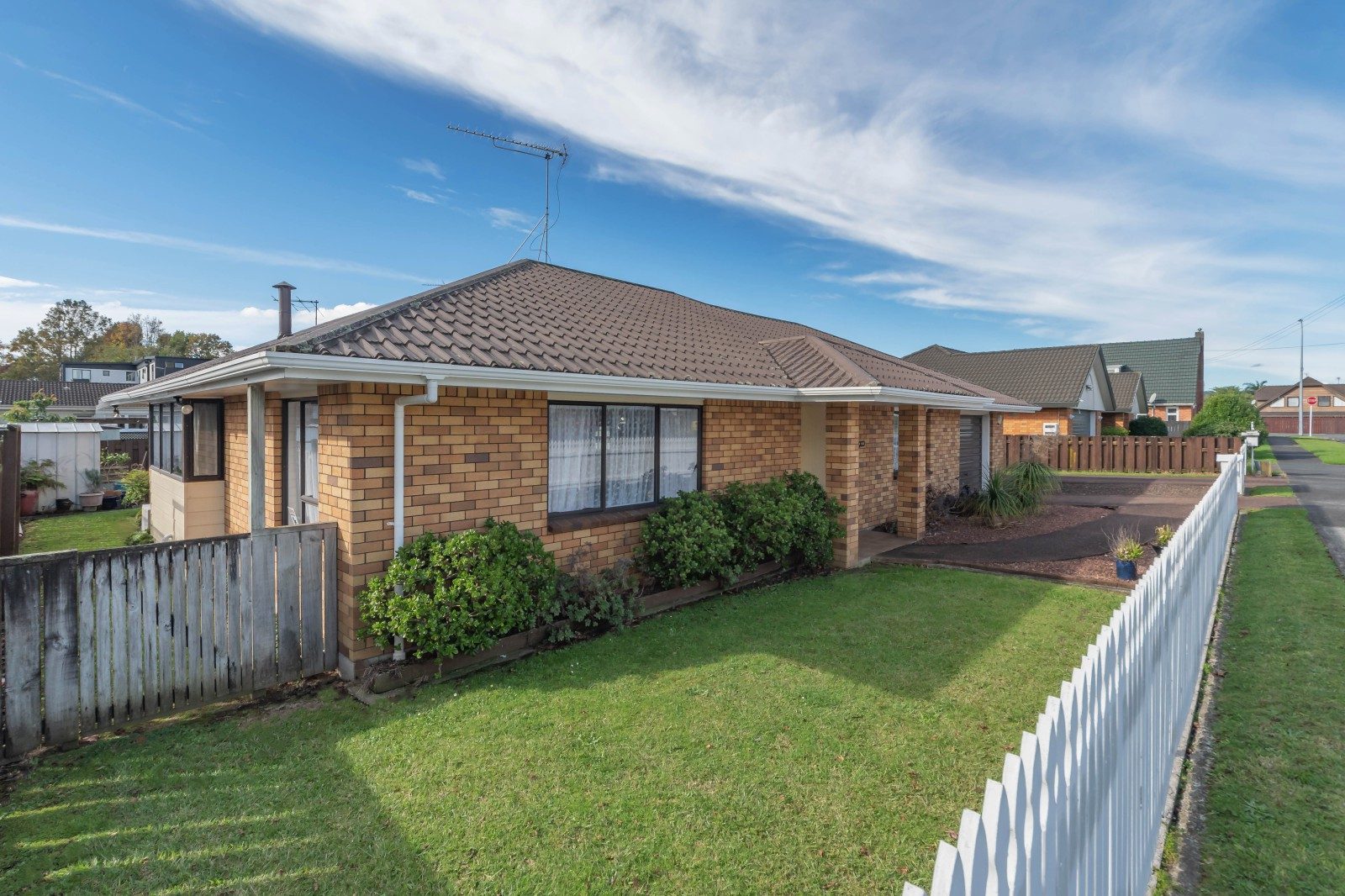 Unbelievable 170sqm two-bedroom retreat! — slide 17