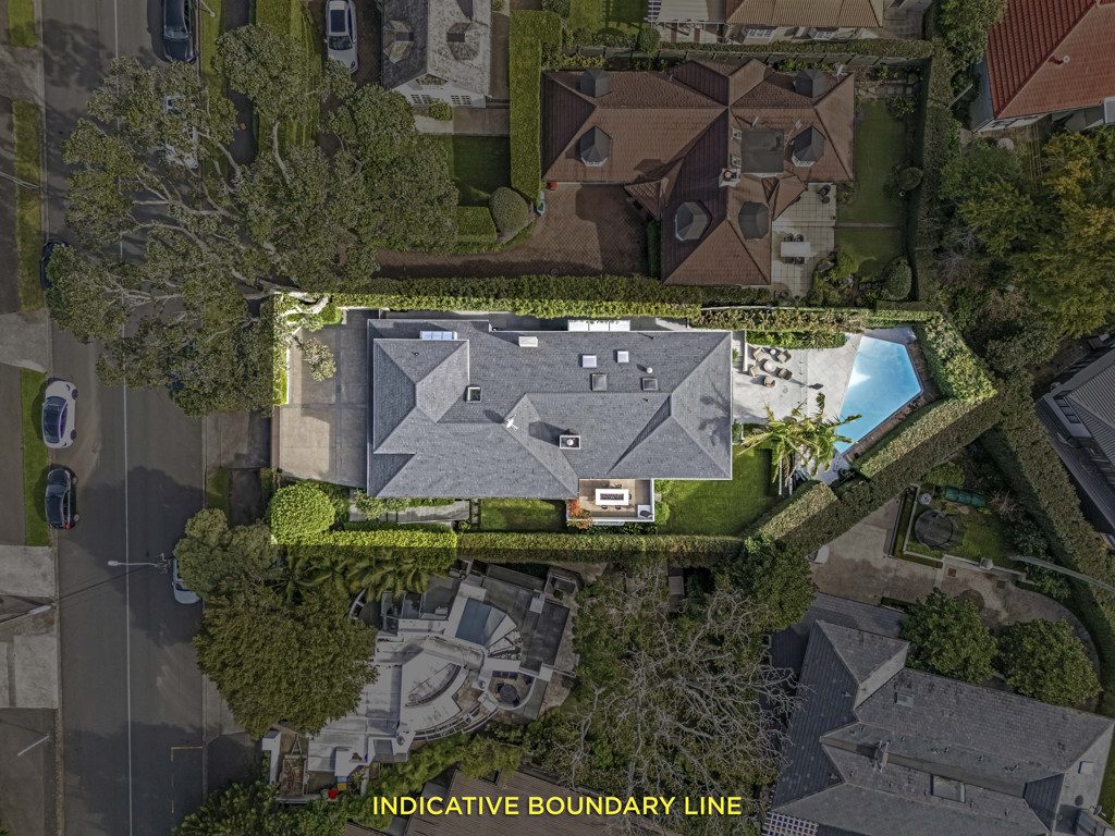 Luxury Family Home in DGZ — slide 27