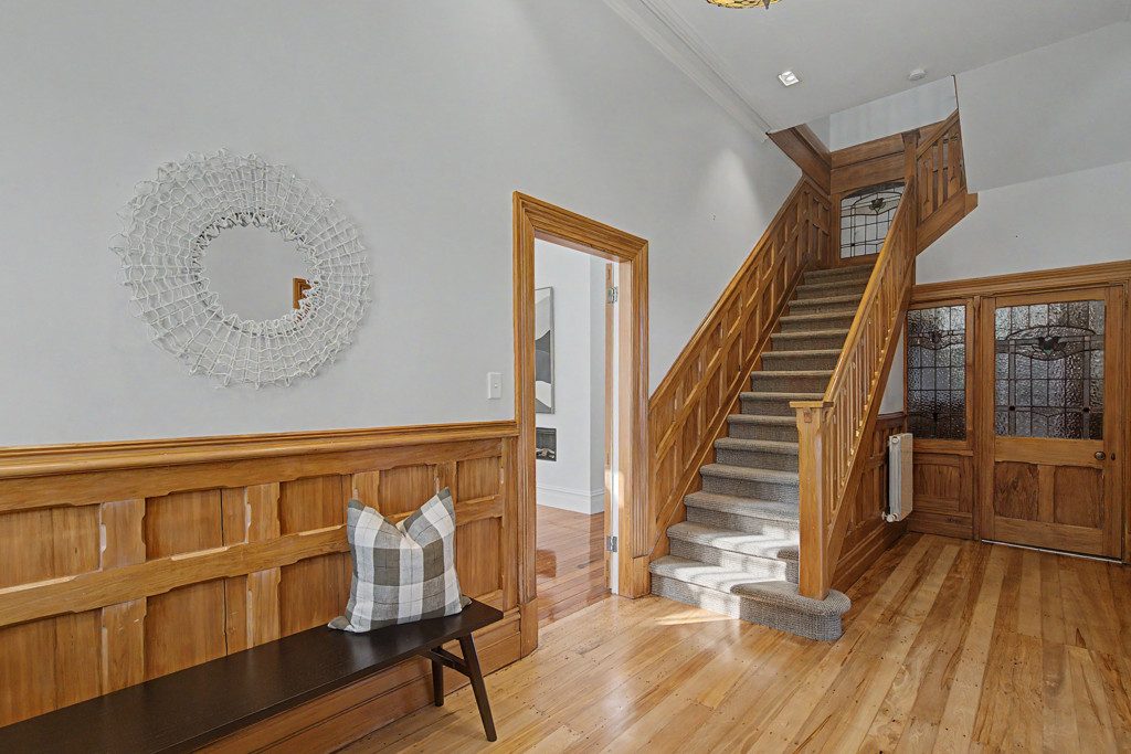 GLADSTONE EXECUTIVE HOME — slide 17