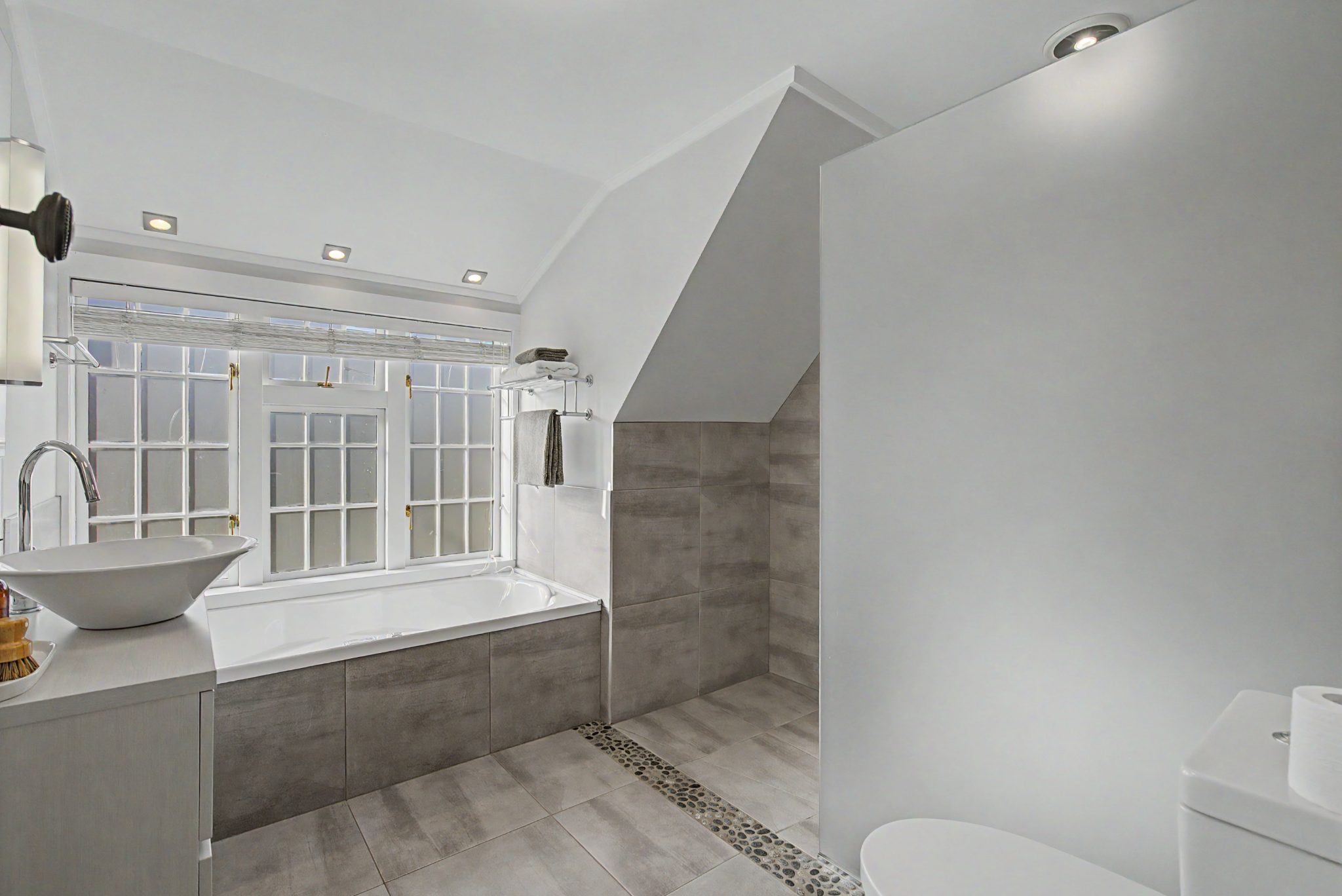 GLADSTONE EXECUTIVE HOME — slide 22