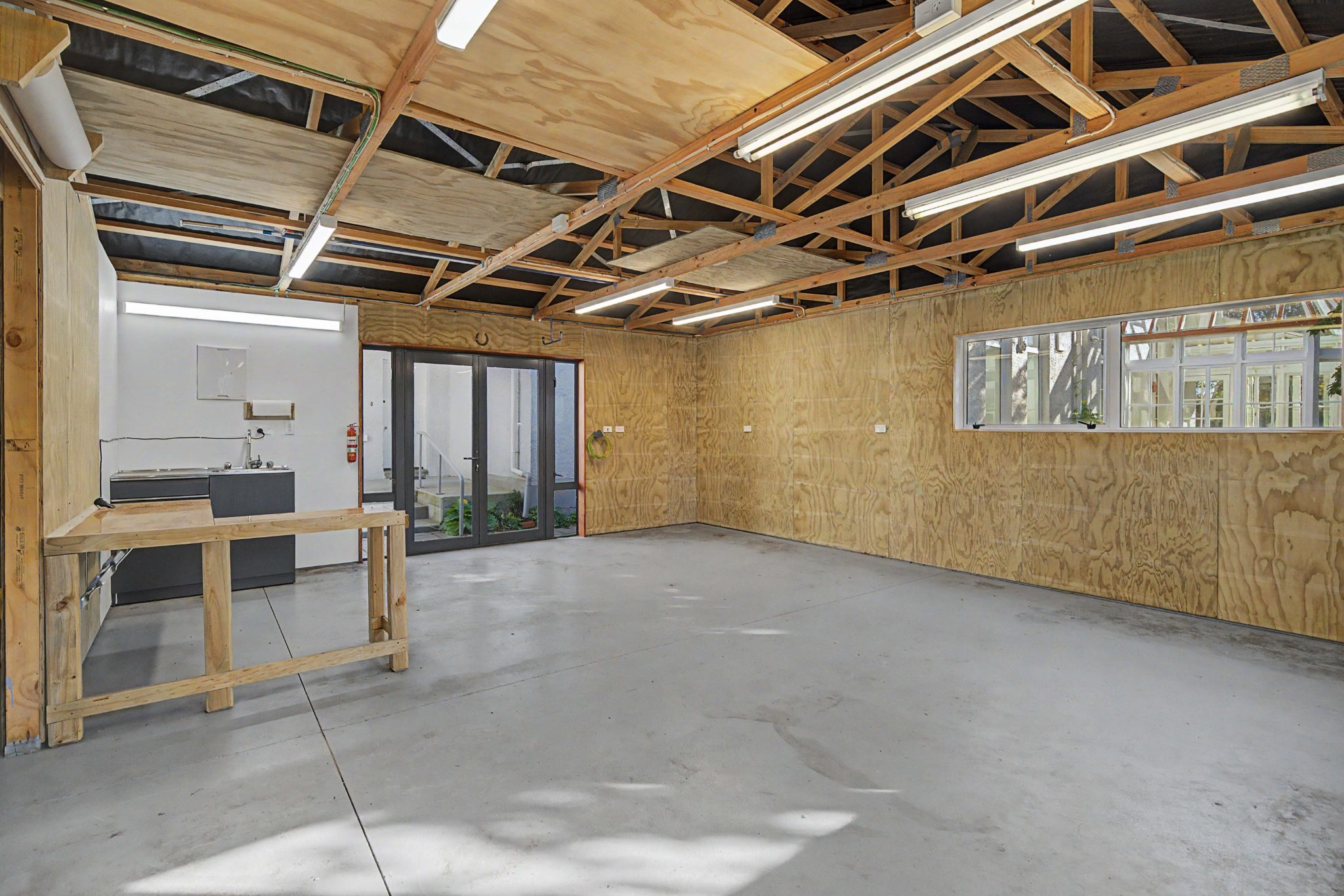 GLADSTONE EXECUTIVE HOME — slide 32