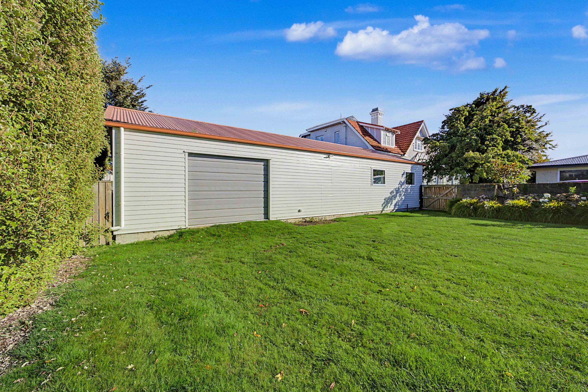 GLADSTONE EXECUTIVE HOME — slide 34