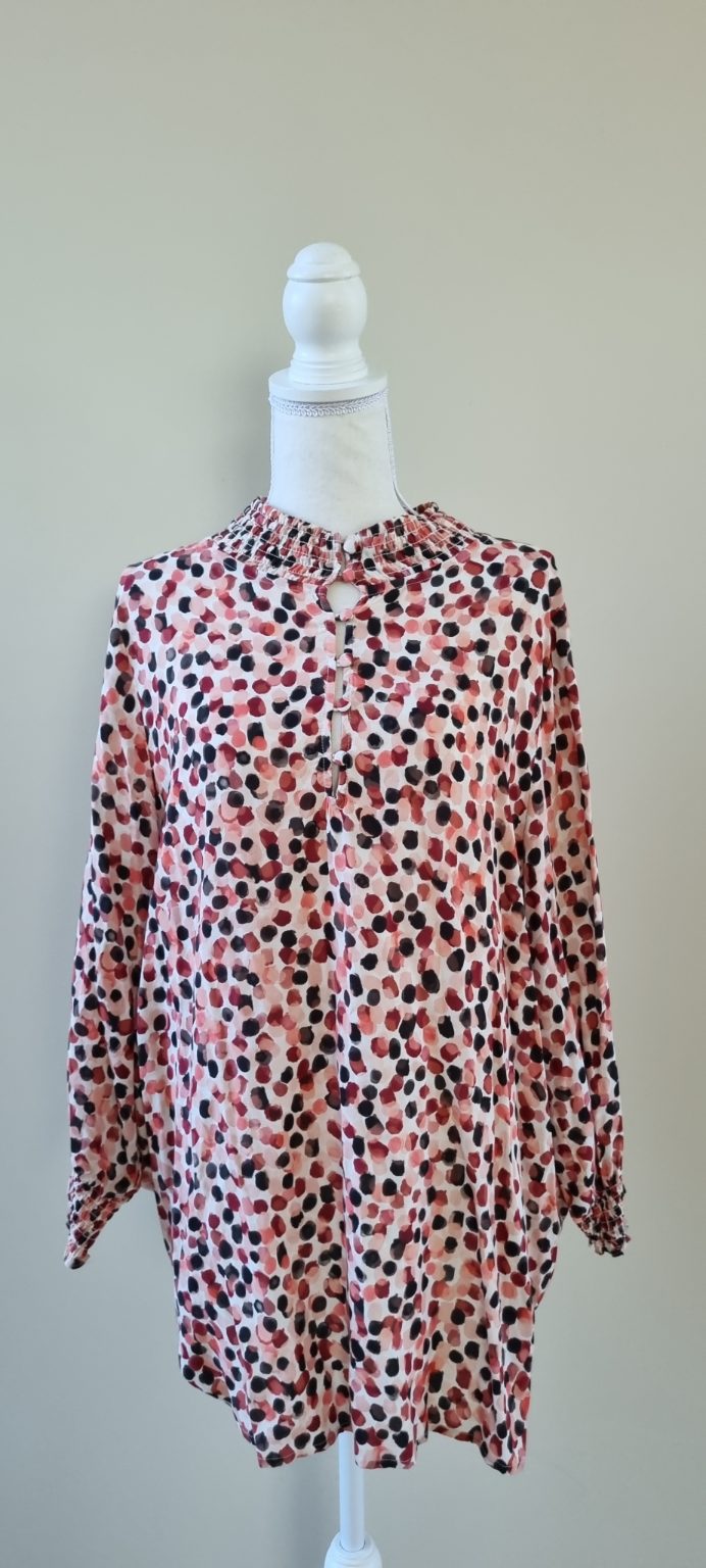 Virtuelle Top size 16