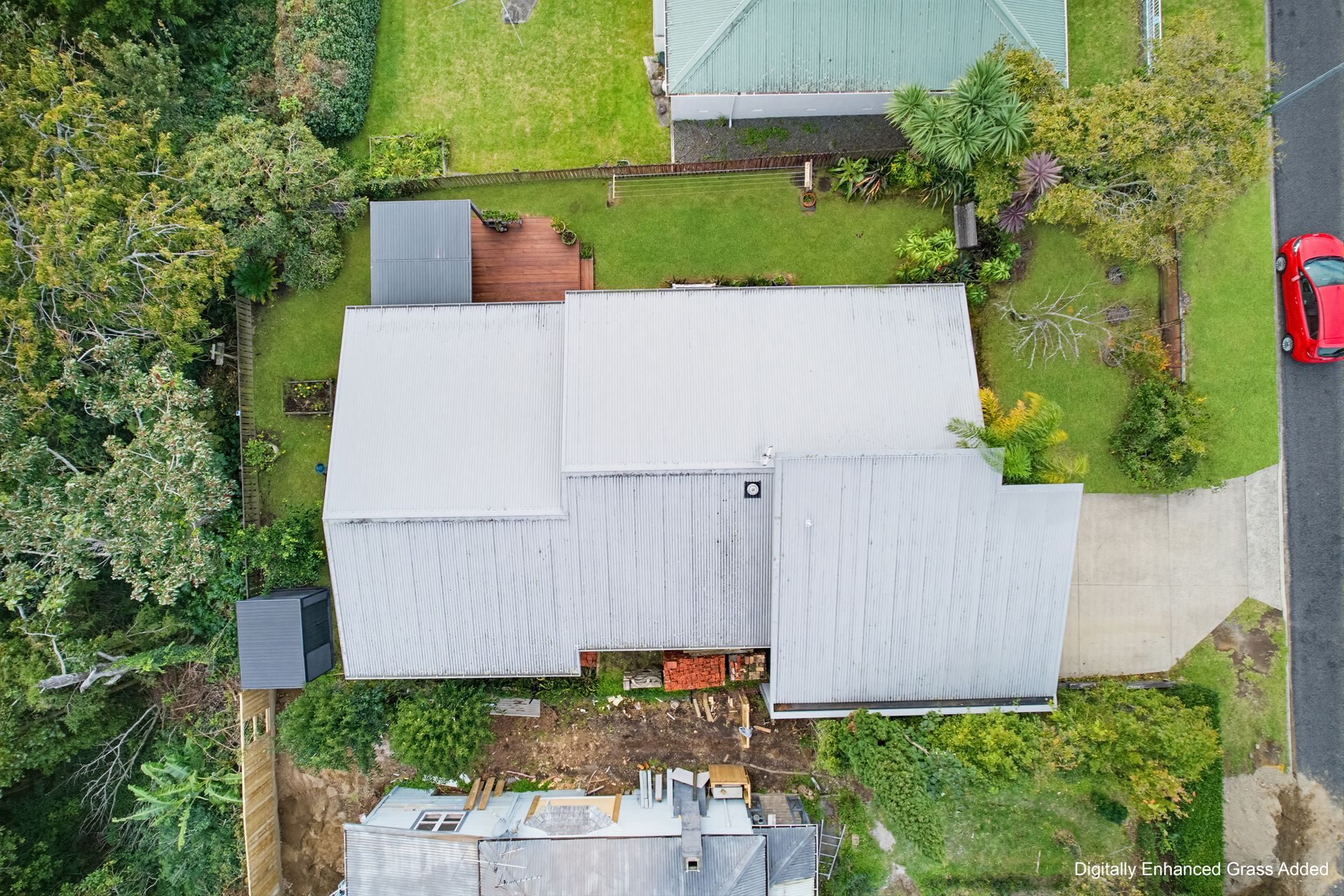 Green Outlooks and Split-Level Ease in Greerton — slide 30