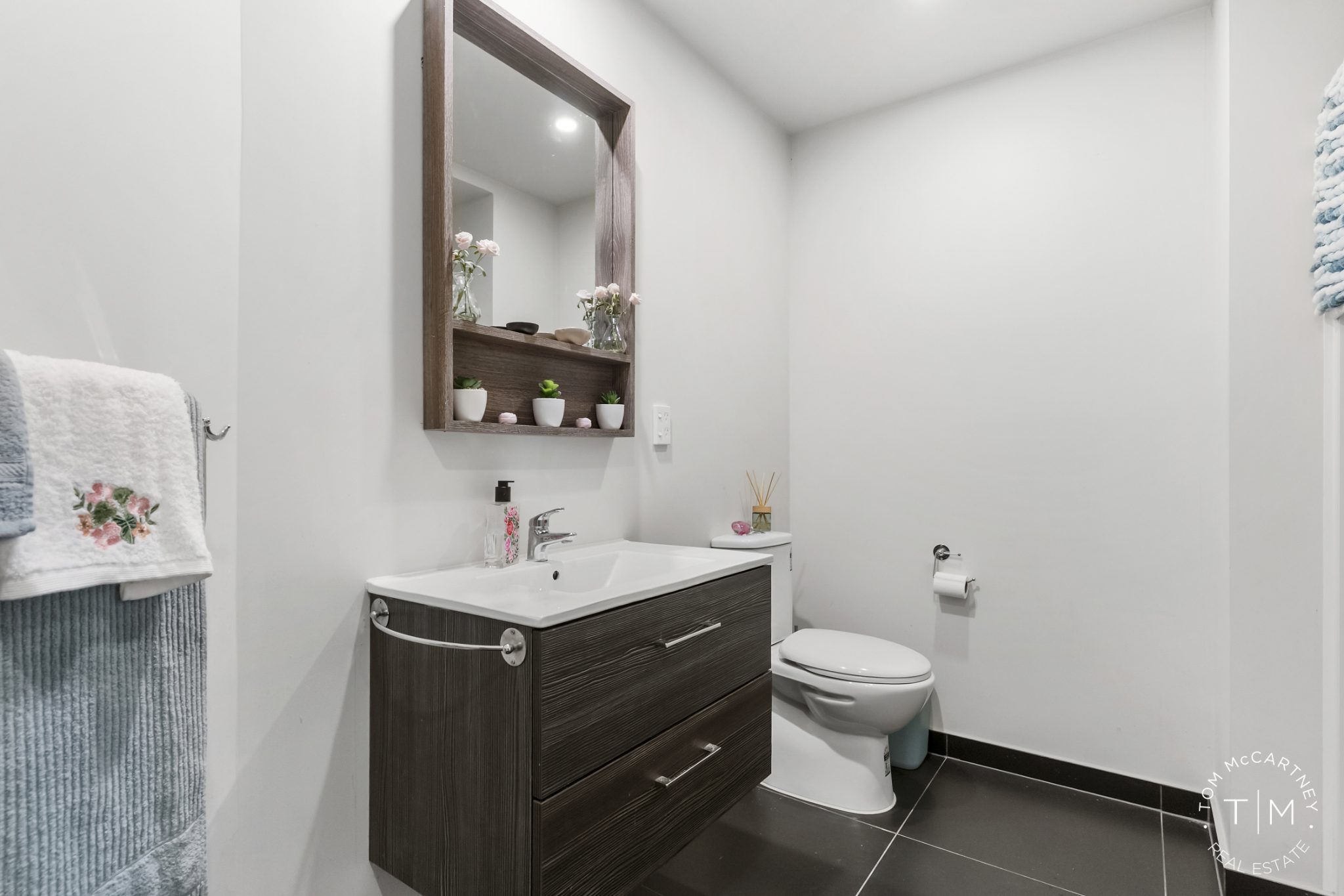 Renovated Home with Seperate Living - Must Sell! — slide 20