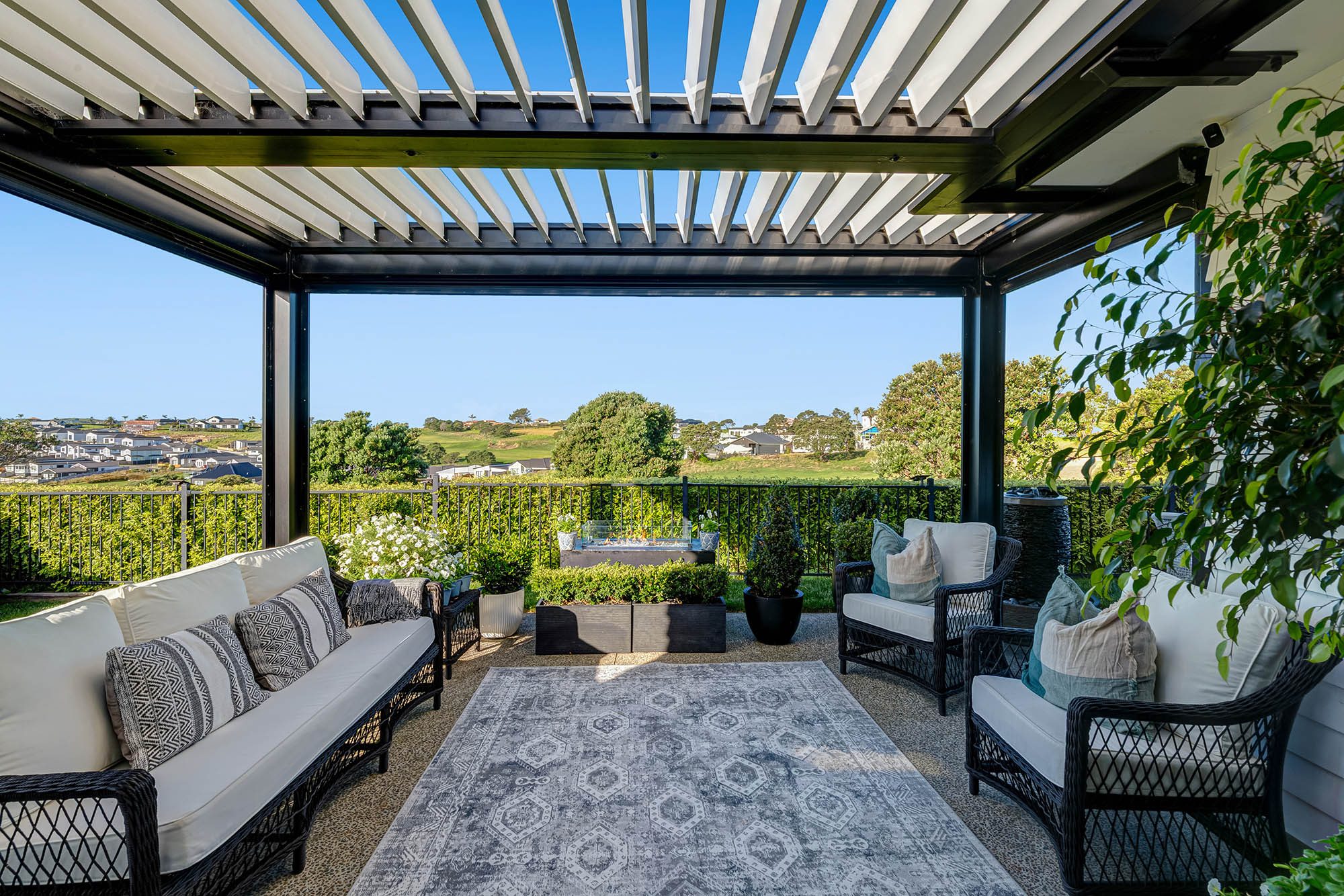 Lock & Leave Luxury - Downsize without Compromise — slide 1