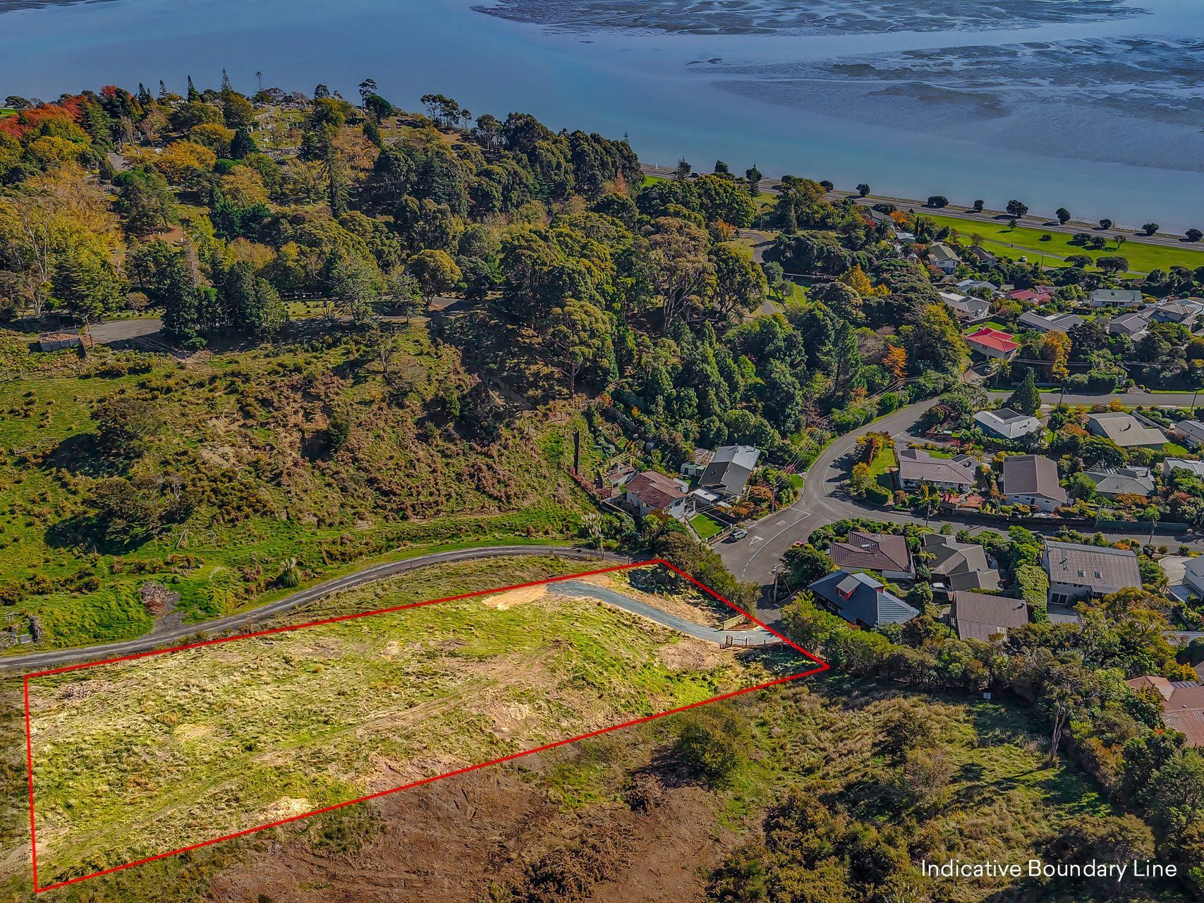 DREAM BUILD SITE WITH PANORAMIC VIEWS — slide 2
