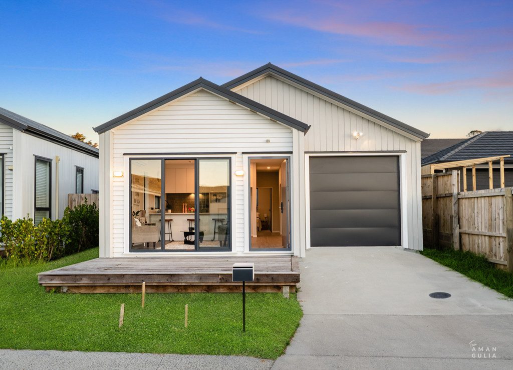Sun-Drenched Stand-Alone Home | CCC Issued — slide 1