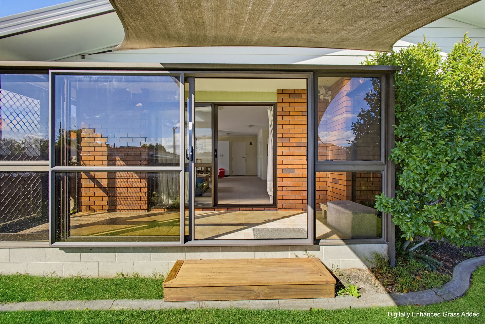 Smart, Single-Level Living in a Handy Location — slide 5