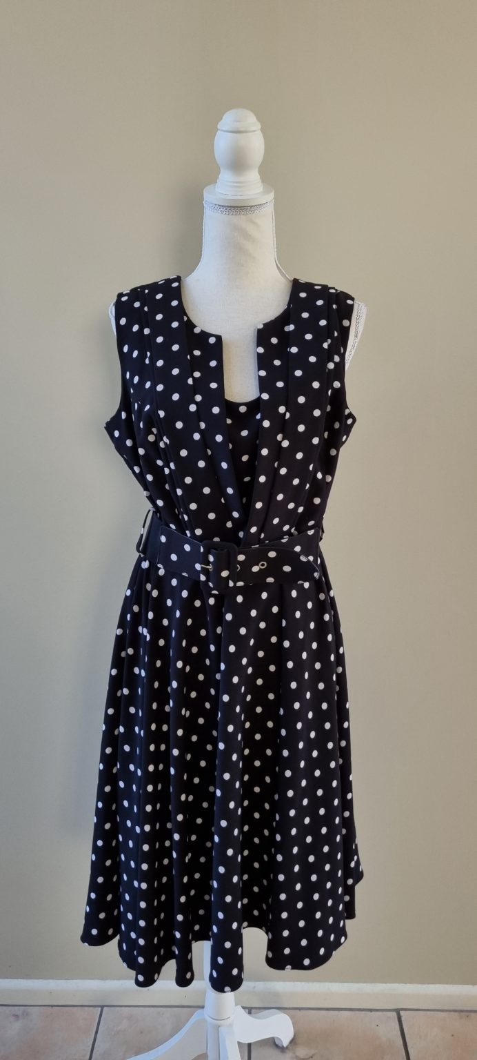 City Chic Dress Size XS / 14