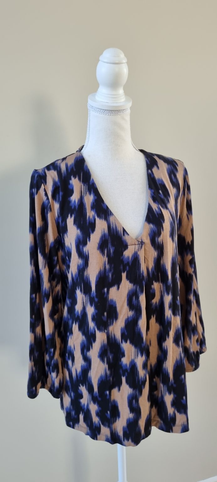 Oliver Black Top size 18, image 2