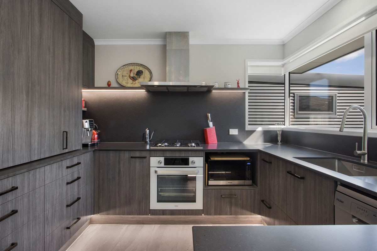 Modern Home + Separate Studio — slide 2