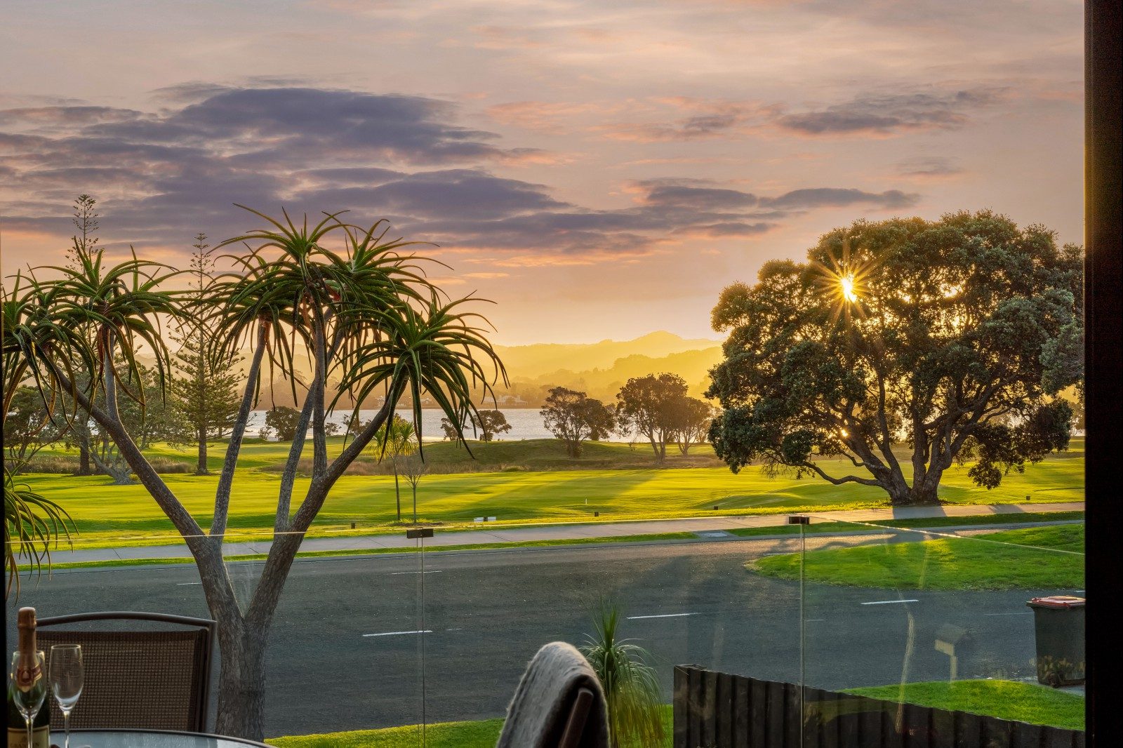 Attention Golfers and Boaties - Ecco friendly home — slide 1