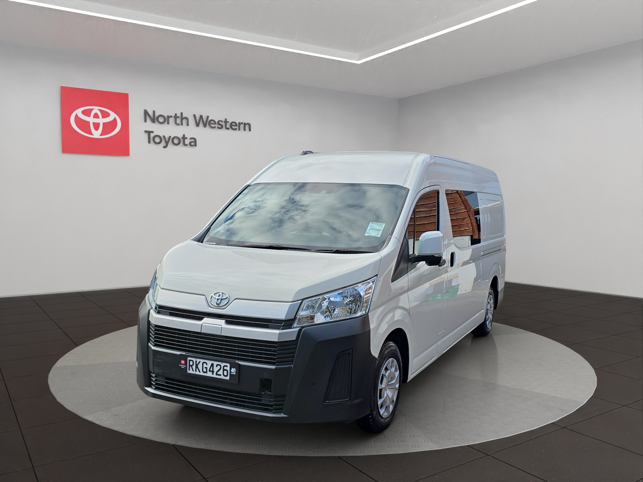 2023 Toyota Hiace ZX 2.8L Diesel Turbo RWD Van | Trade Me Motors