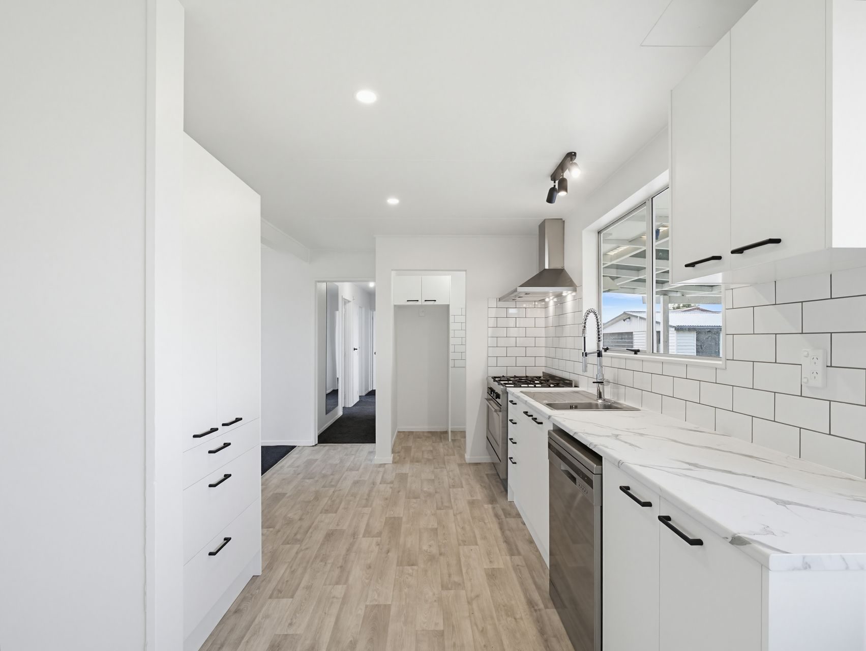 48 Sunderland Drive Flaxmere — slide 4