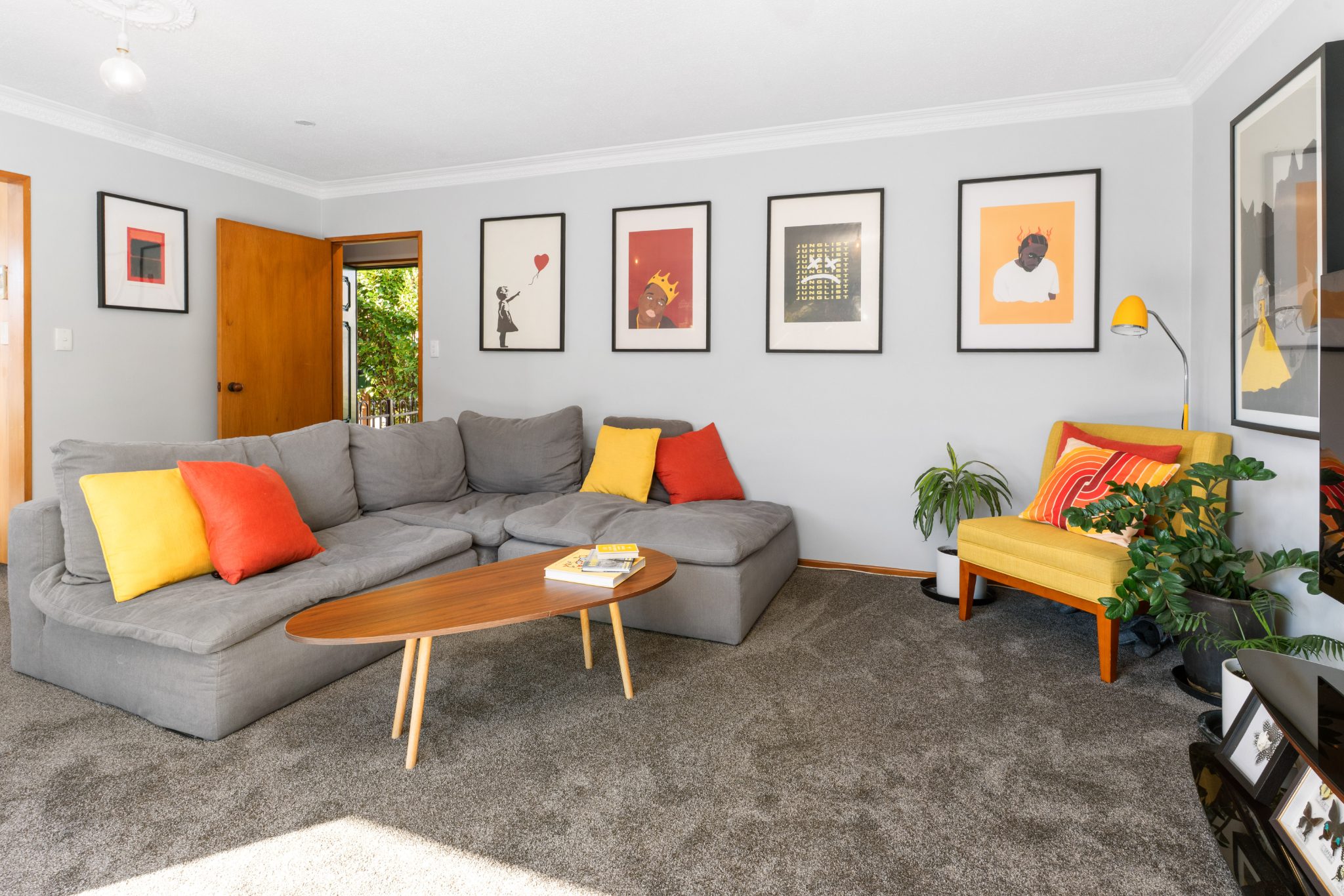 Effortless Living, Prime Location! — slide 4