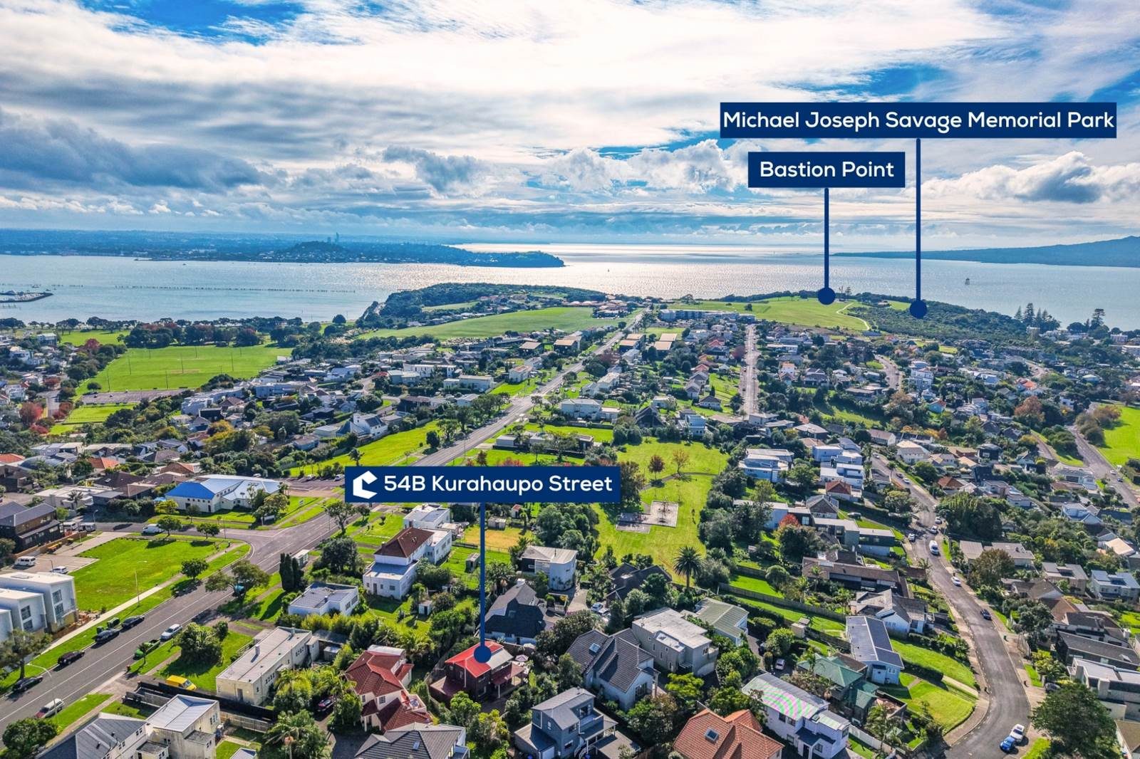 Sunny, Private & Cozy Living in Orakei — slide 31