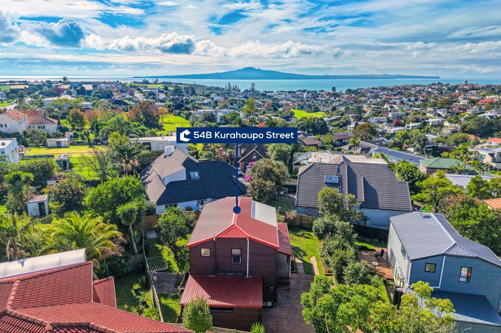 Sunny, Private & Cozy Living in Orakei — slide 33