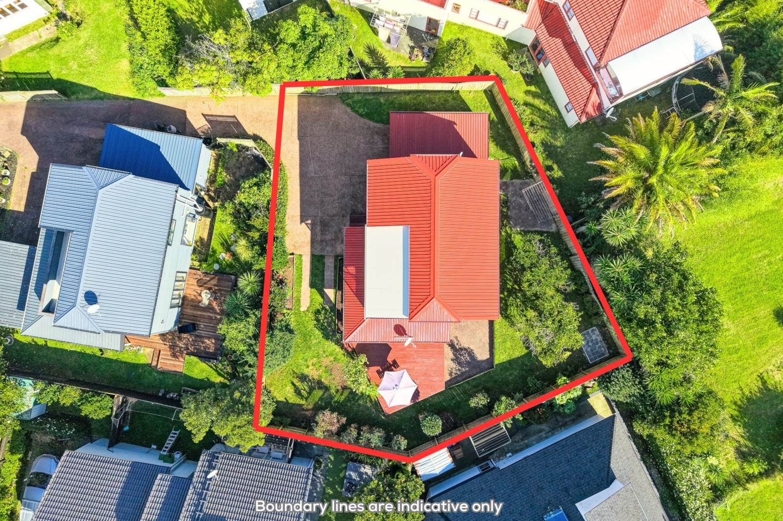 Sunny, Private & Cozy Living in Orakei — slide 34