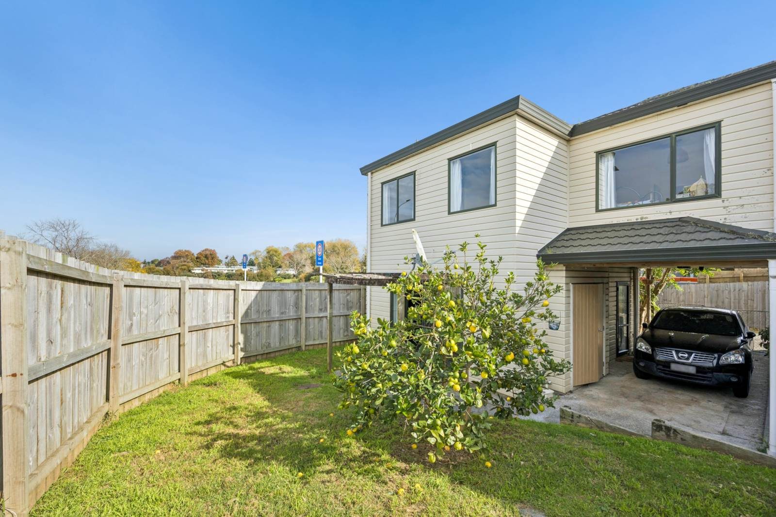 First Home/Investment: Freestanding & Affordable — slide 1