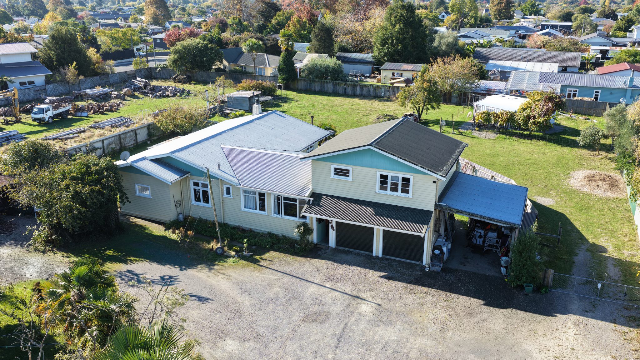 Sub-dividable Property Central Wakefield — slide 2