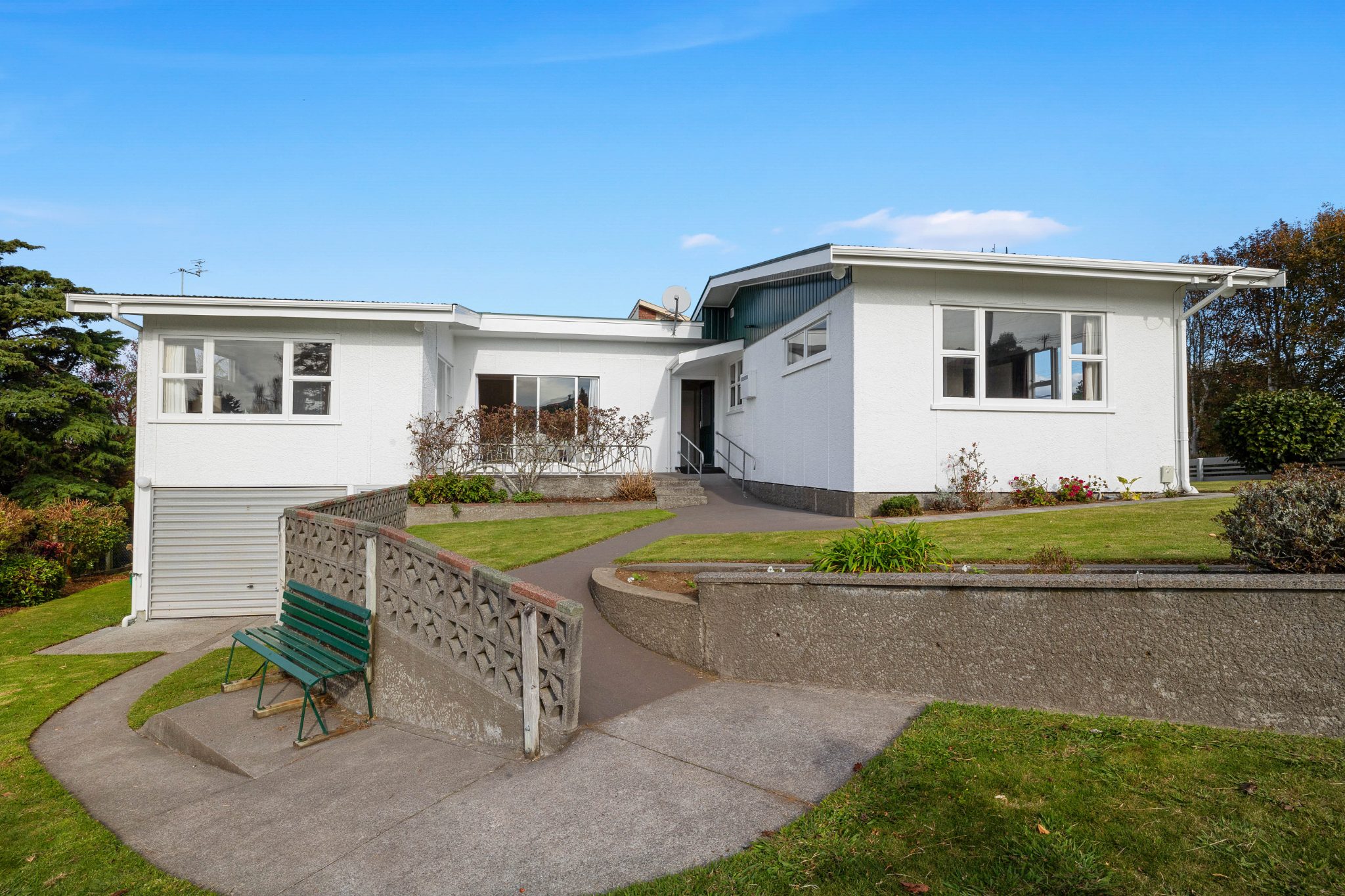HOUSE + LAND BONUS — slide 2
