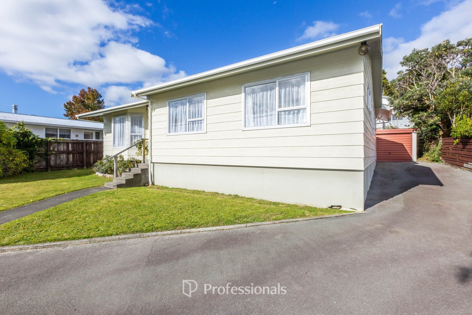 3 Bedrooms Plus That Little Extra — slide 5