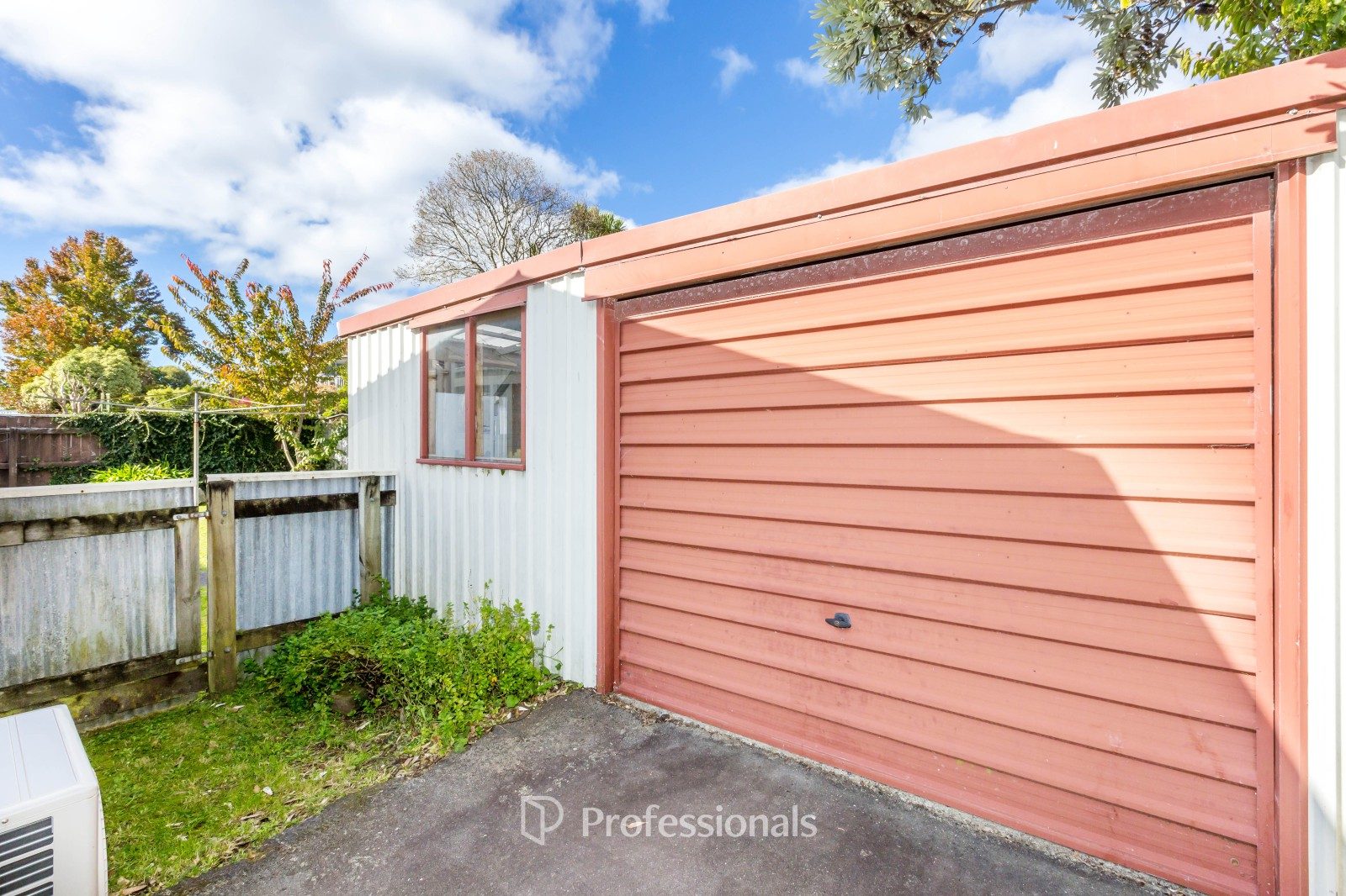 3 Bedrooms Plus That Little Extra — slide 25