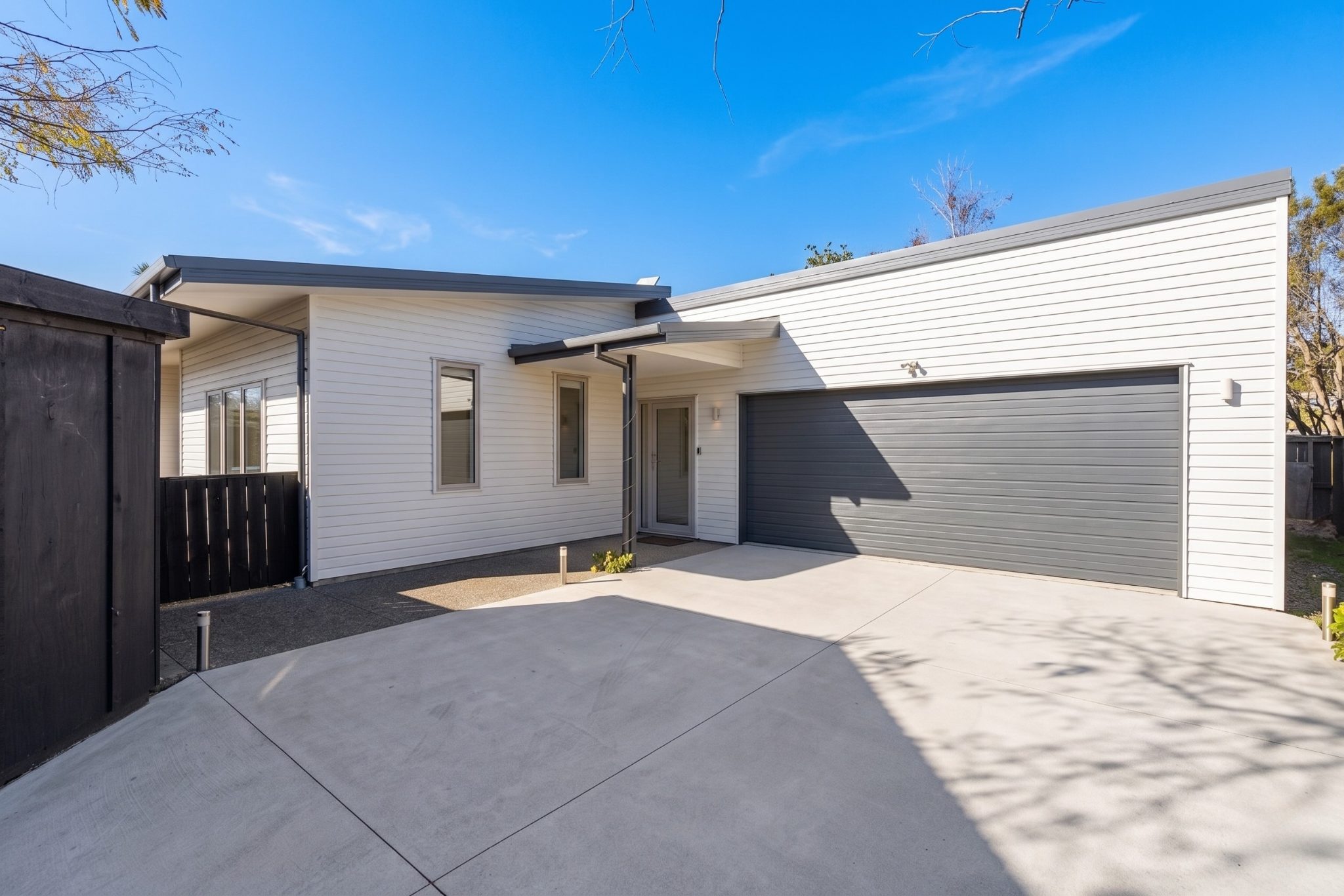 High Ceilings, Hot Pools, and Supersized Garaging! — slide 13
