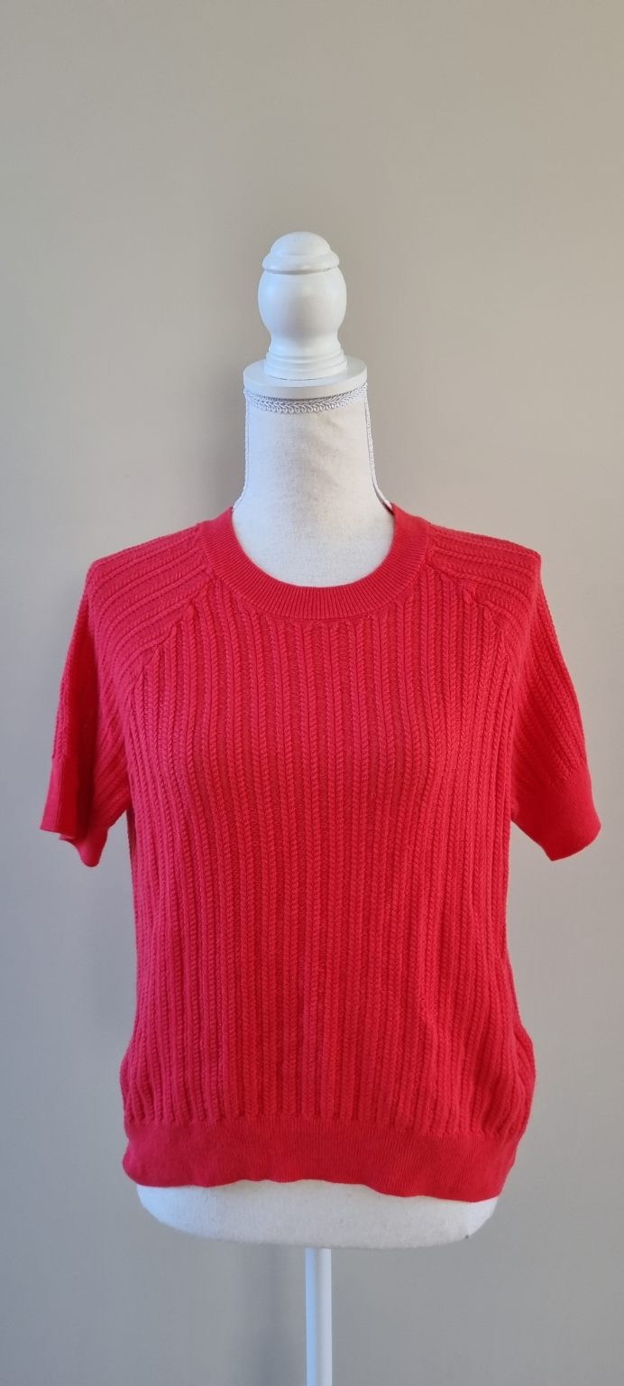Max Top size S