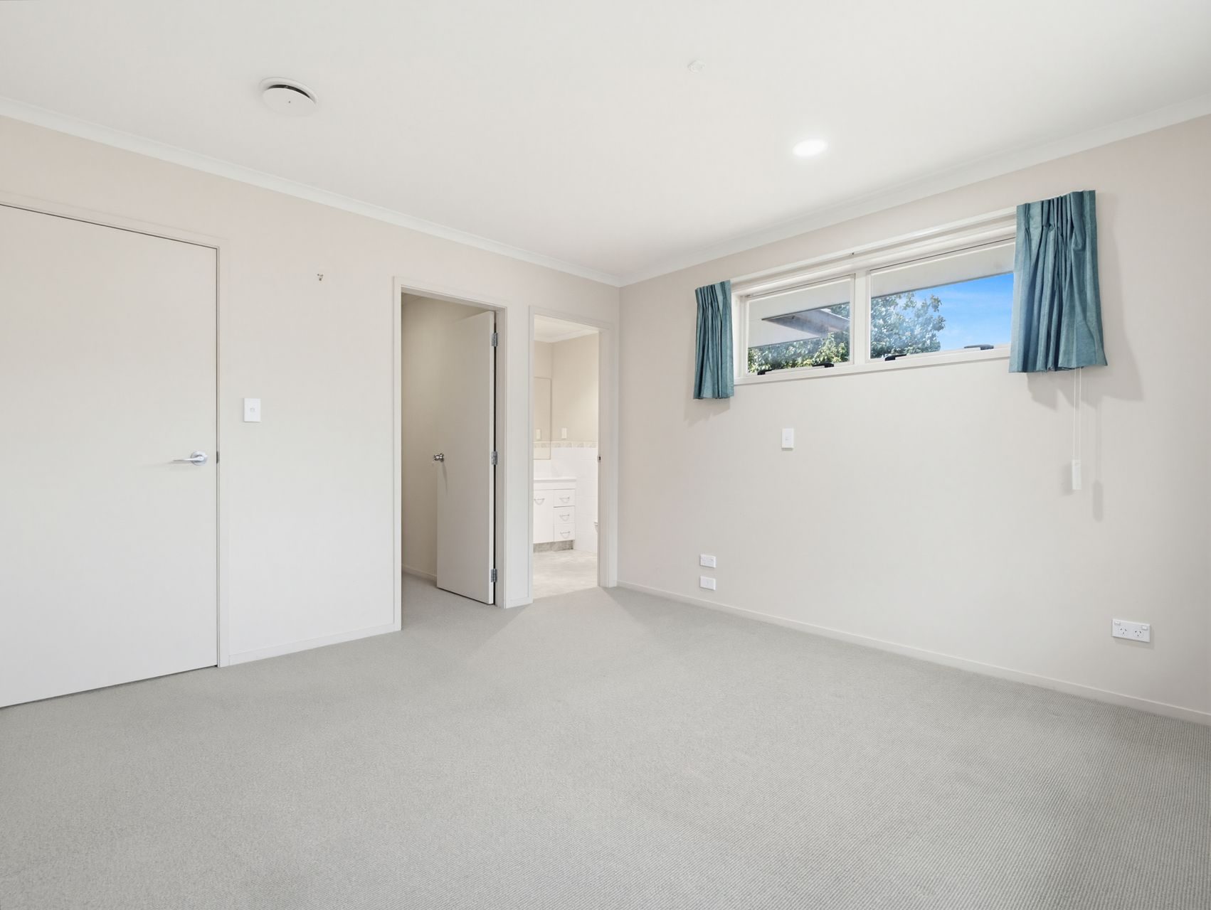 A Single-Level Home That Gets Family Life — slide 15