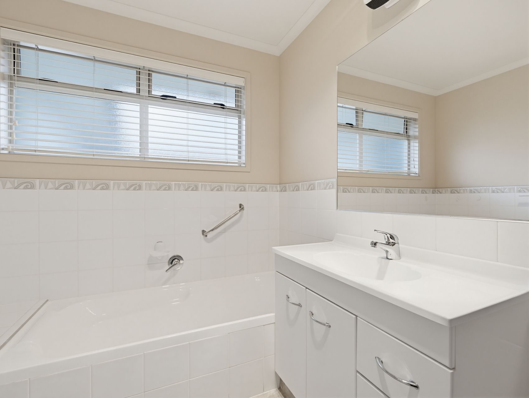 A Single-Level Home That Gets Family Life — slide 22