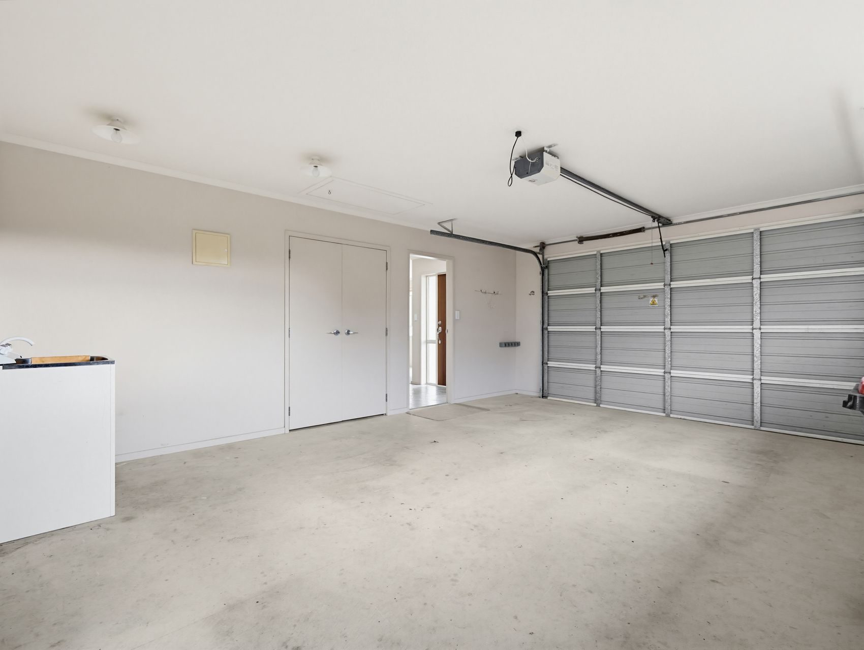 A Single-Level Home That Gets Family Life — slide 23