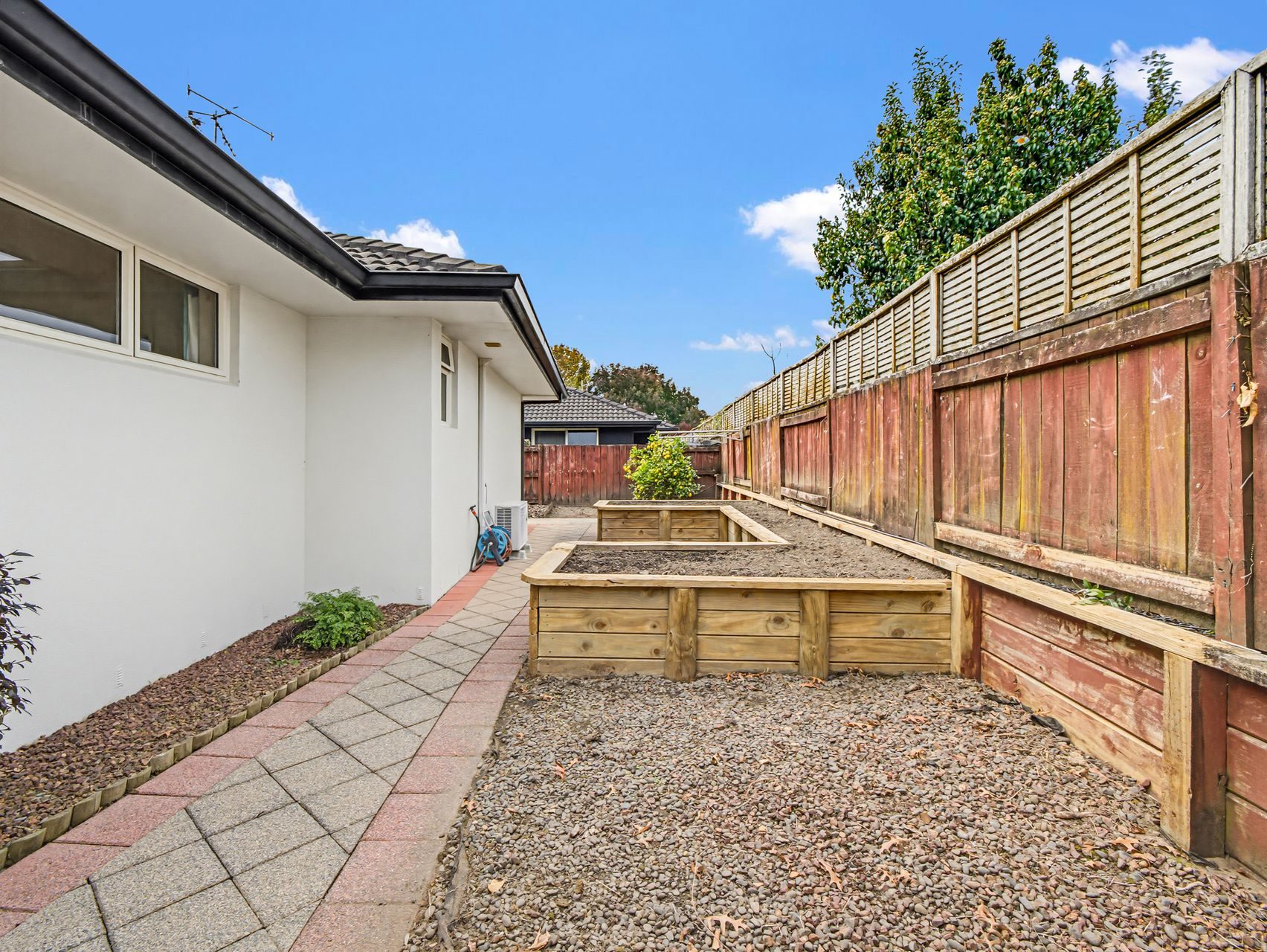 A Single-Level Home That Gets Family Life — slide 30