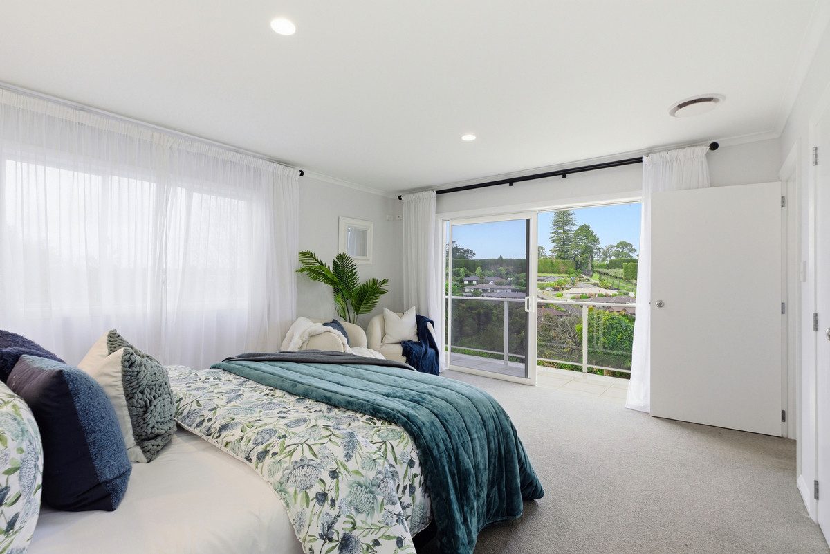 Priced to Sell in Twelve Acre! — slide 10