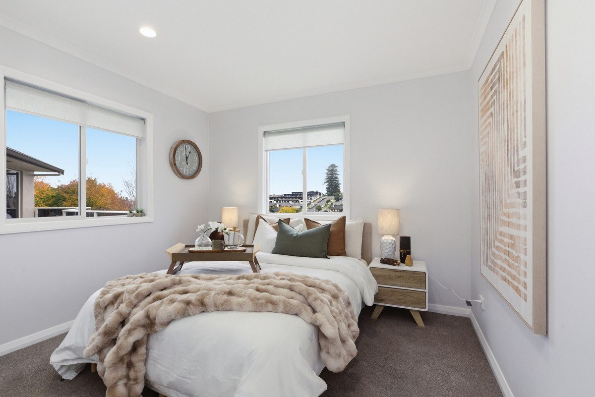 Priced to Sell in Twelve Acre! — slide 14