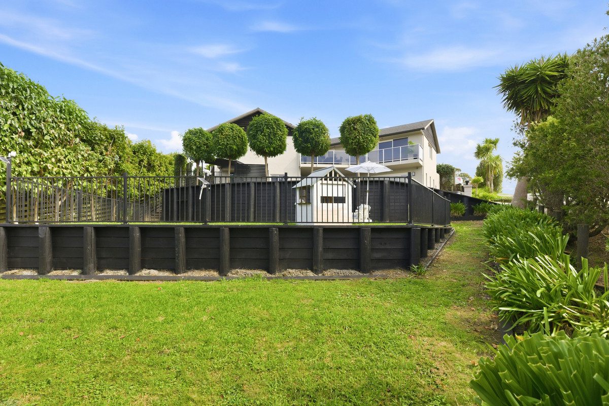Priced to Sell in Twelve Acre! — slide 28