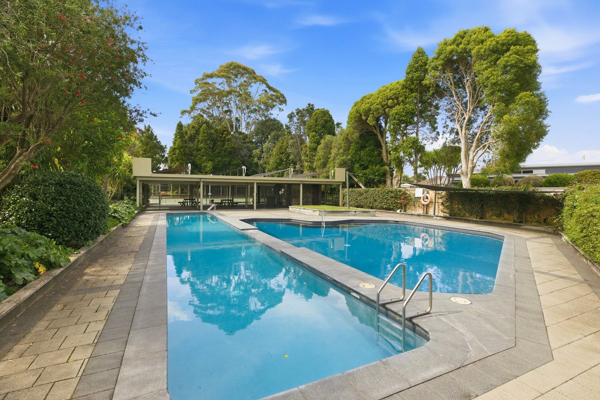 Priced to Sell in Twelve Acre! — slide 30