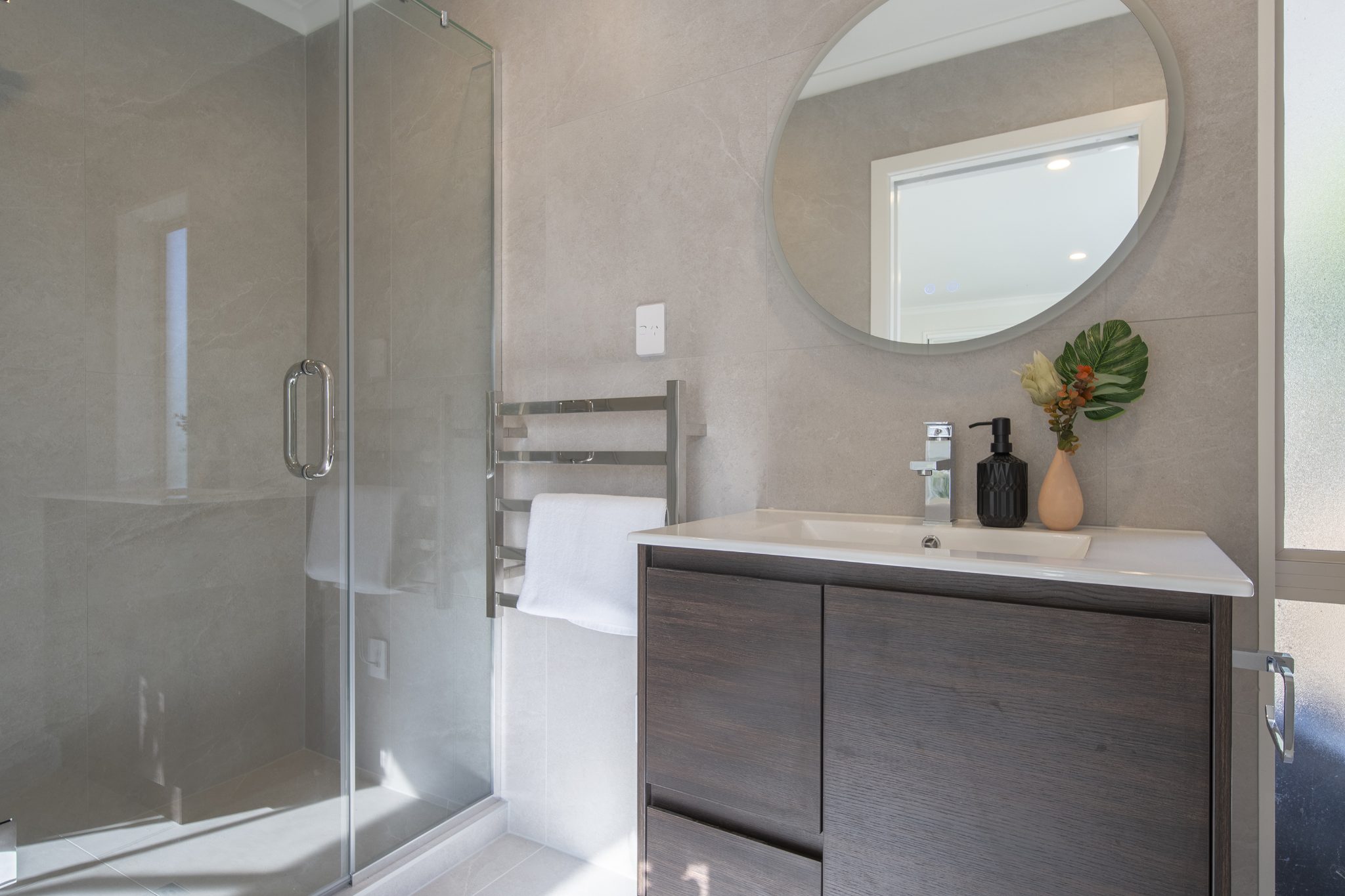 Renovated Brick & Tile in Albany — slide 9