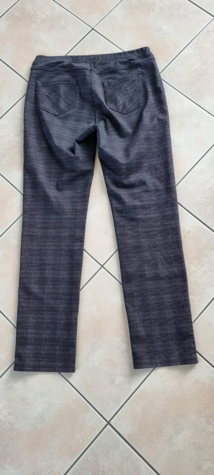 Vassalli Pants Size 12, image 2