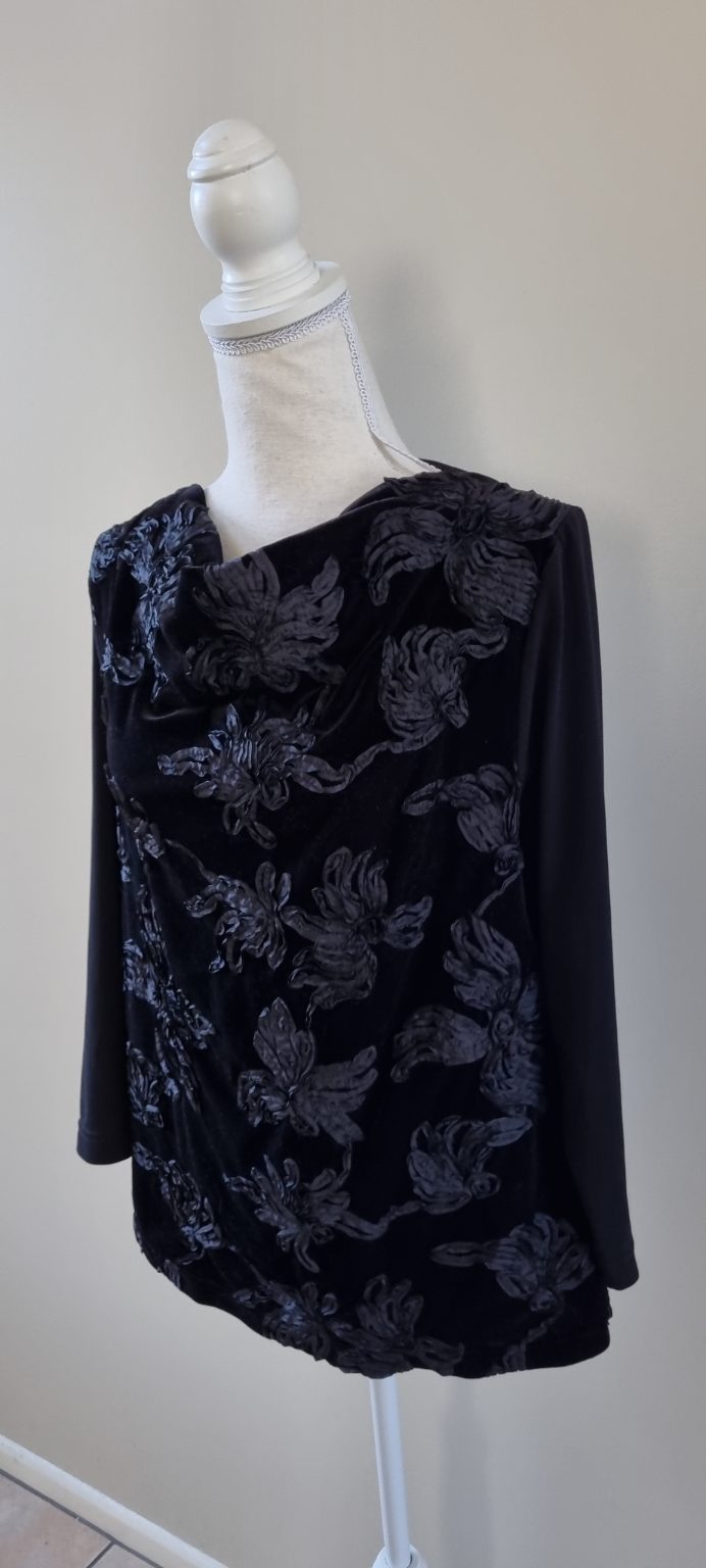 Leslie Herbert Black Top size 14, image 2