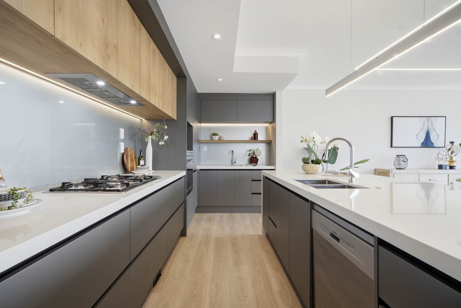 Modern Coastal Living Meets Everyday Convenience — slide 9