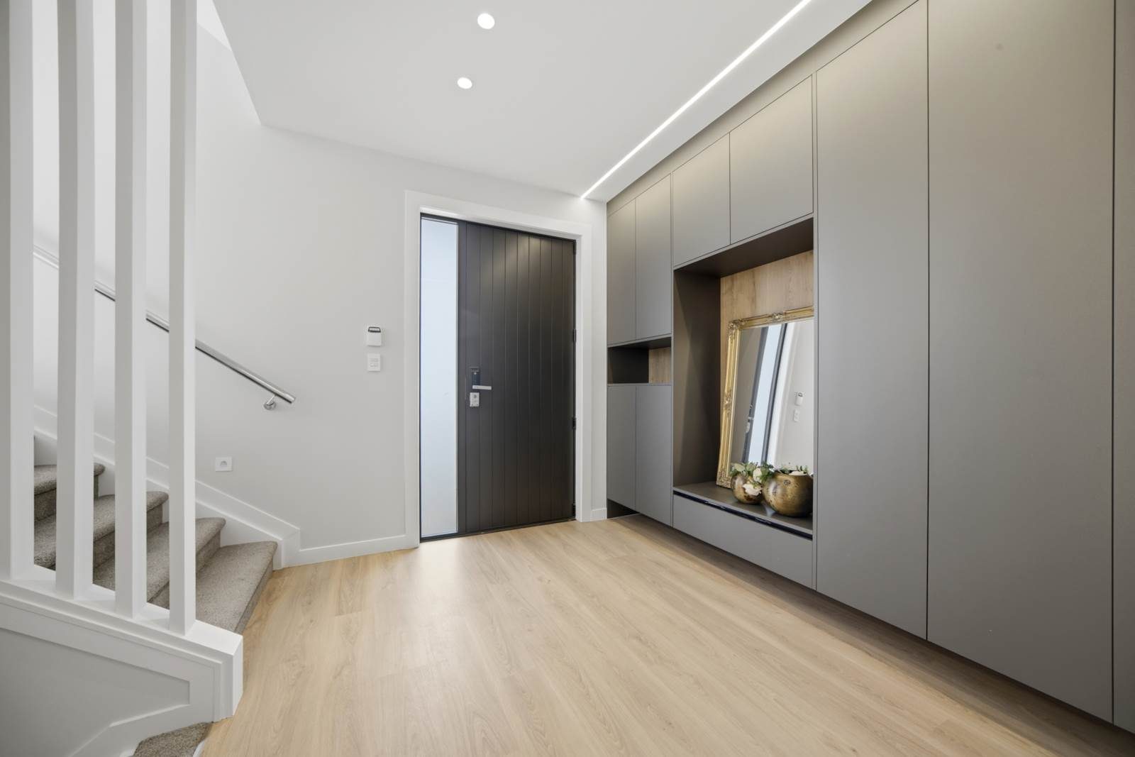 Modern Coastal Living Meets Everyday Convenience — slide 10