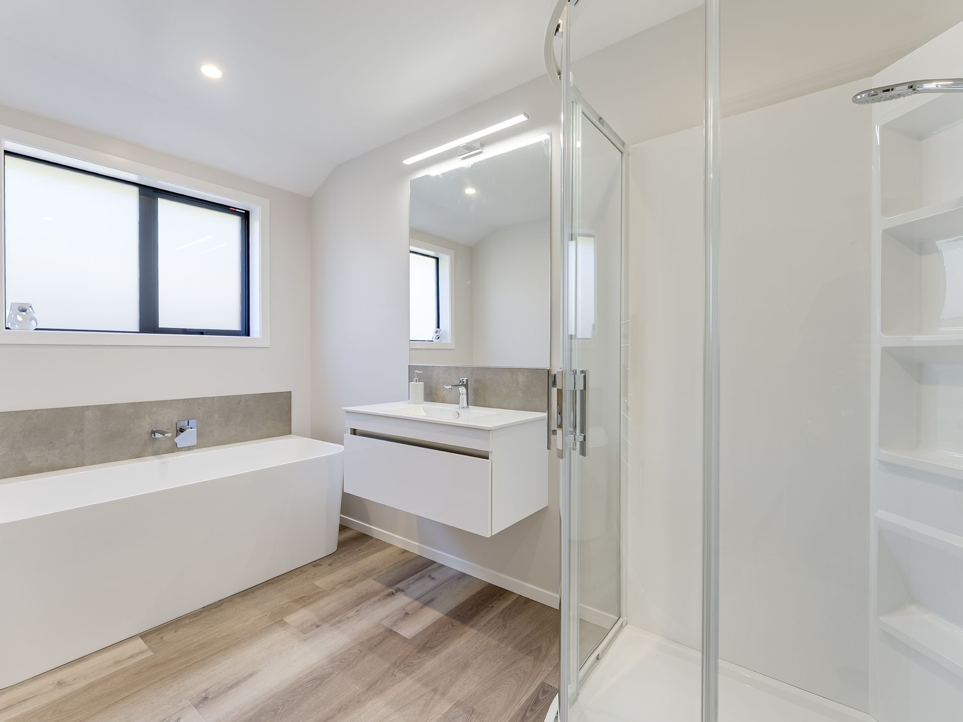 Stylish New Mapua Home — slide 18