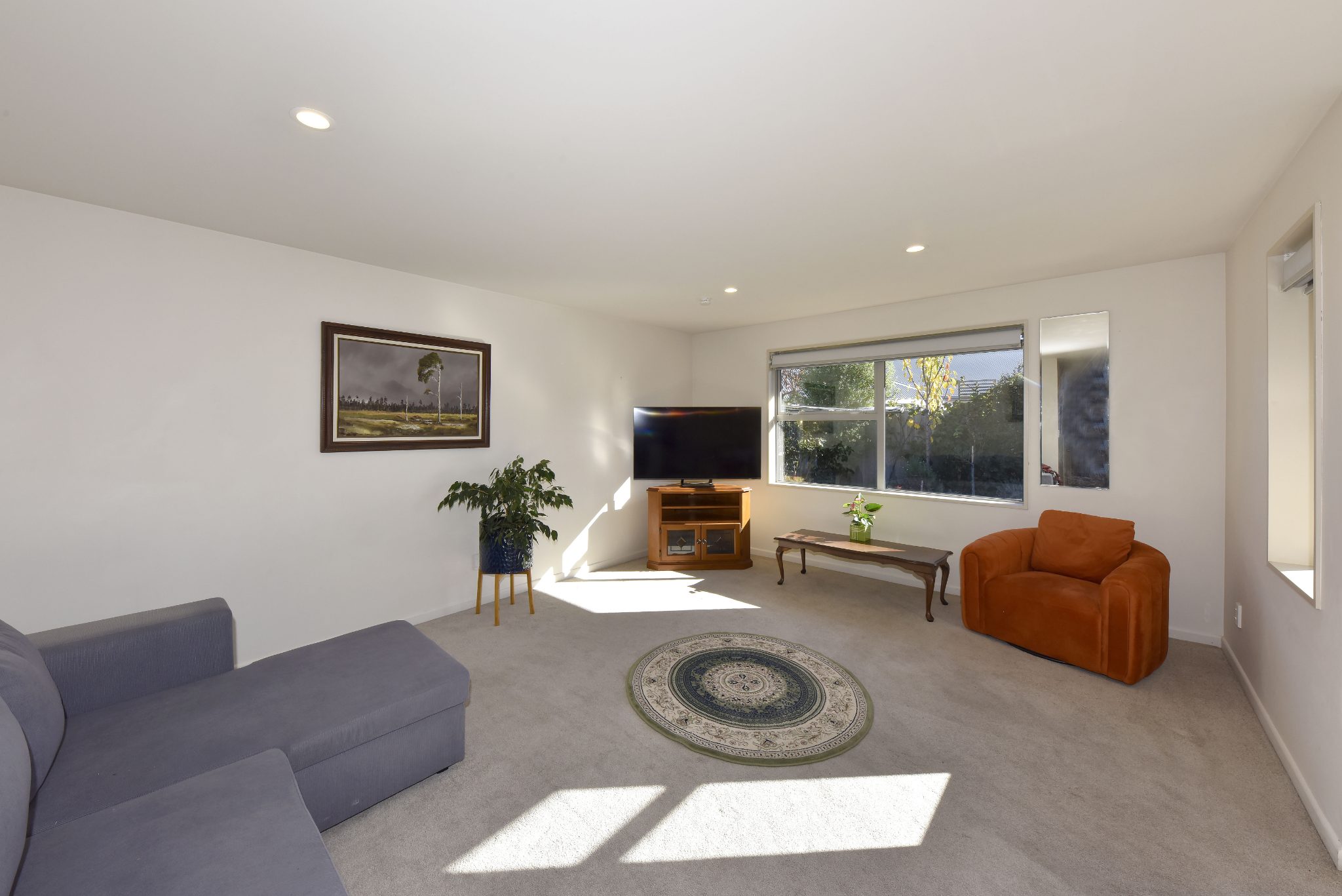 Private, Practical & Perfectly Positioned !! — slide 2