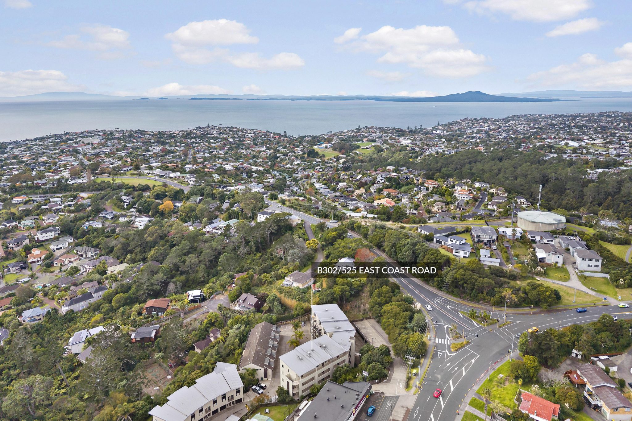 Sun, Seaviews & Double Garage Appeal — slide 32