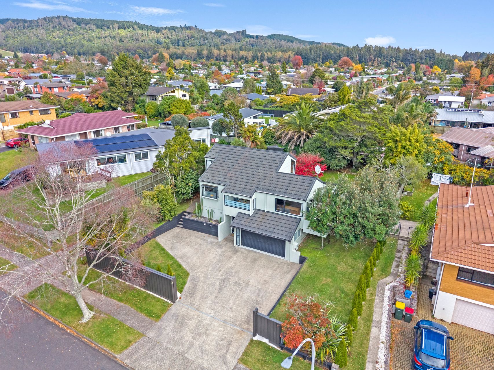 Perfectly Positioned in Lynmore — slide 30