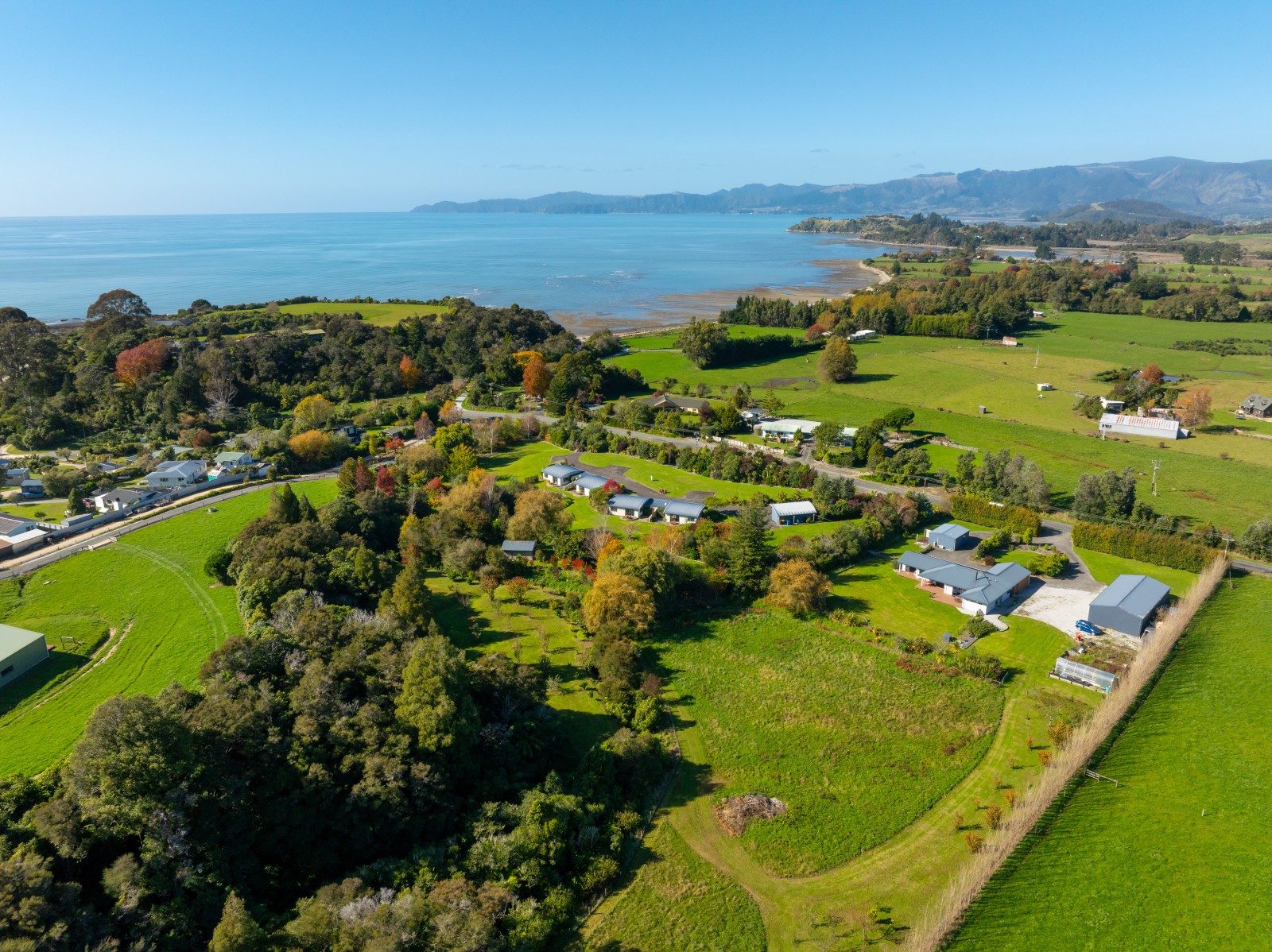 Home, Income & Lifestyle in Stunning Golden Bay — slide 1