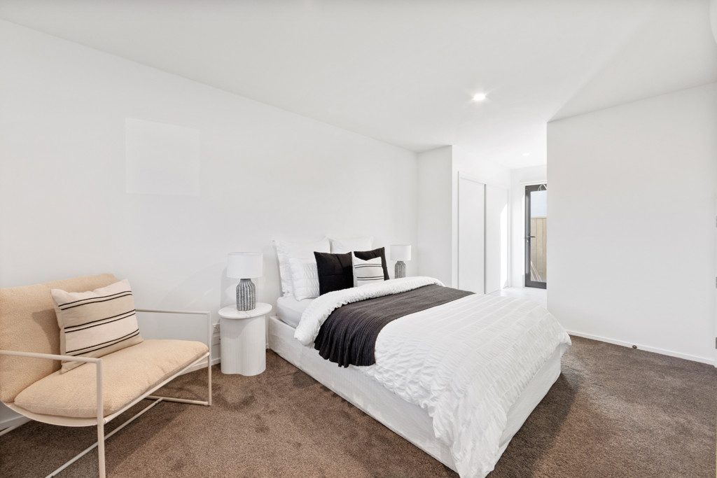 Coastal Luxury Meets Modern Convenience — slide 5